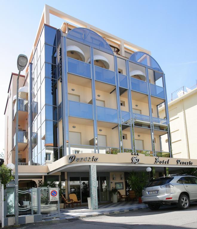 Hotel Venezia Римини Екстериор снимка