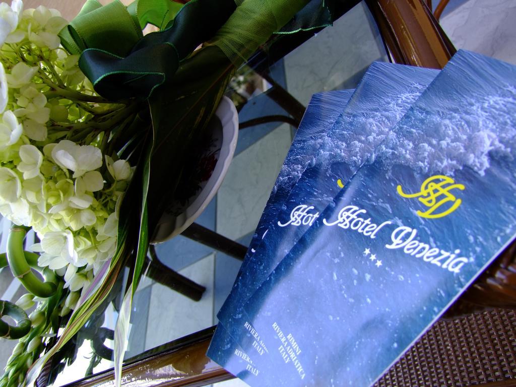 Hotel Venezia Римини Екстериор снимка